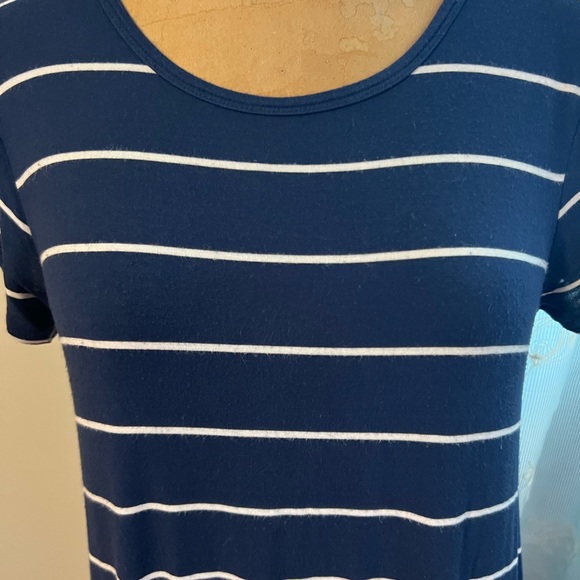 Z Supply navy with white stripe tshirt dress - Picture 2 of 4